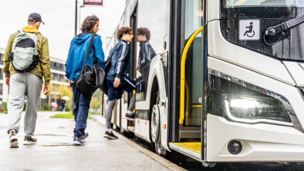 Coach-Canada-bus